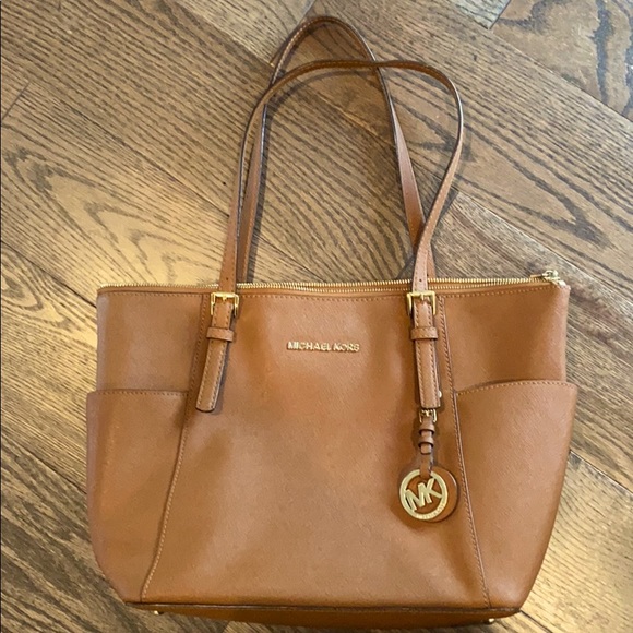 Michael Kors Handbags - Michael Kors purse